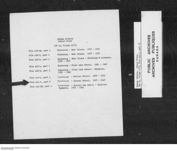 Titre : Srie des dossiers relatifs aux coles - 1879-1953 (RG10) - N d'enregistrement Mikan : 161918 - Microforme : c-7911