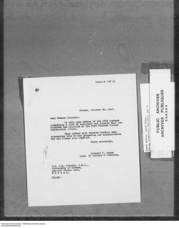 Titre : Srie des dossiers relatifs aux coles - 1879-1953 (RG10) - N d'enregistrement Mikan : 161918 - Microforme : c-7929