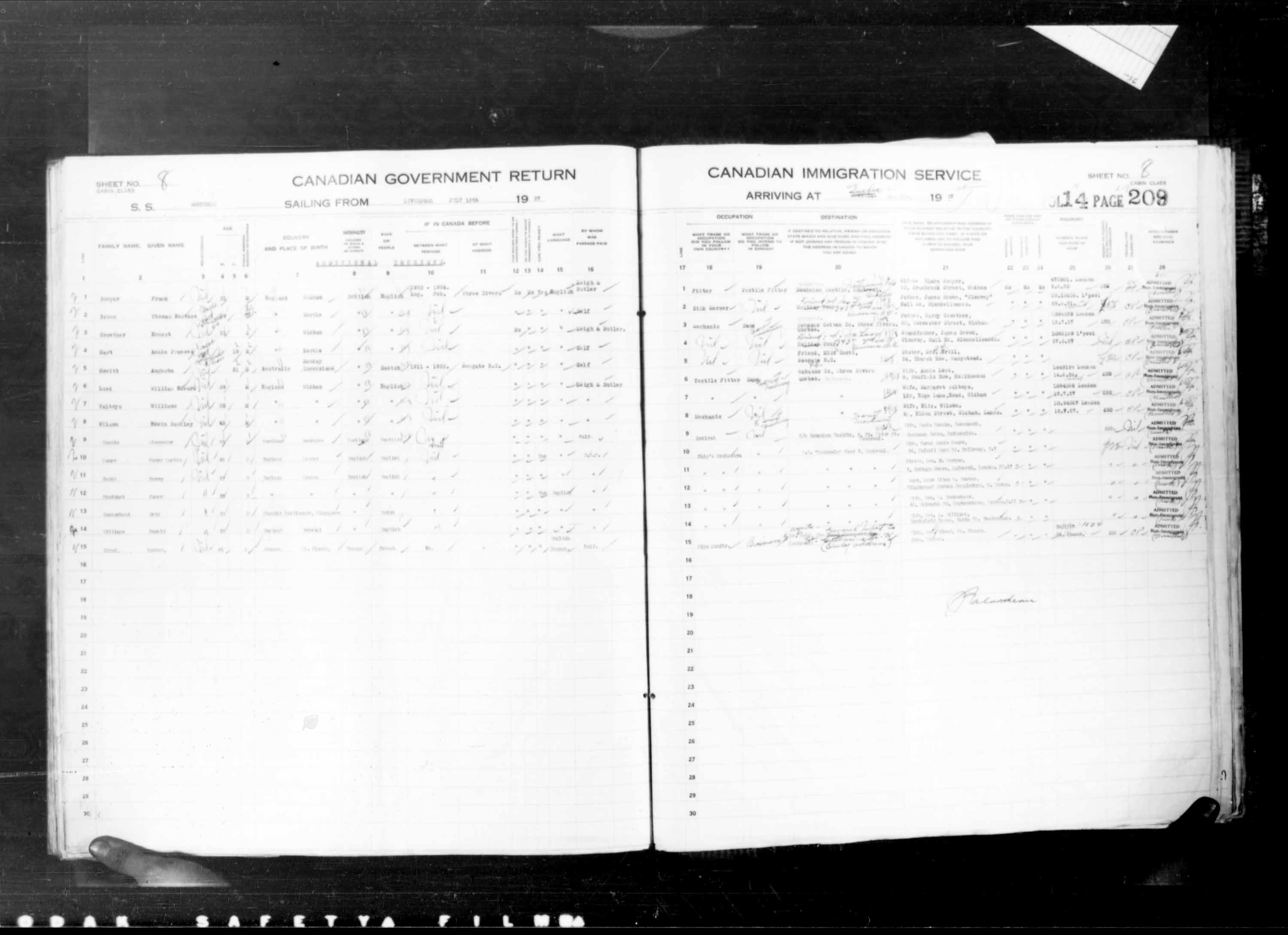 Titre : Listes de passagers : Ville de Qubec (1925-1935) - N d'enregistrement Mikan : 178851 - Microforme : t-14736