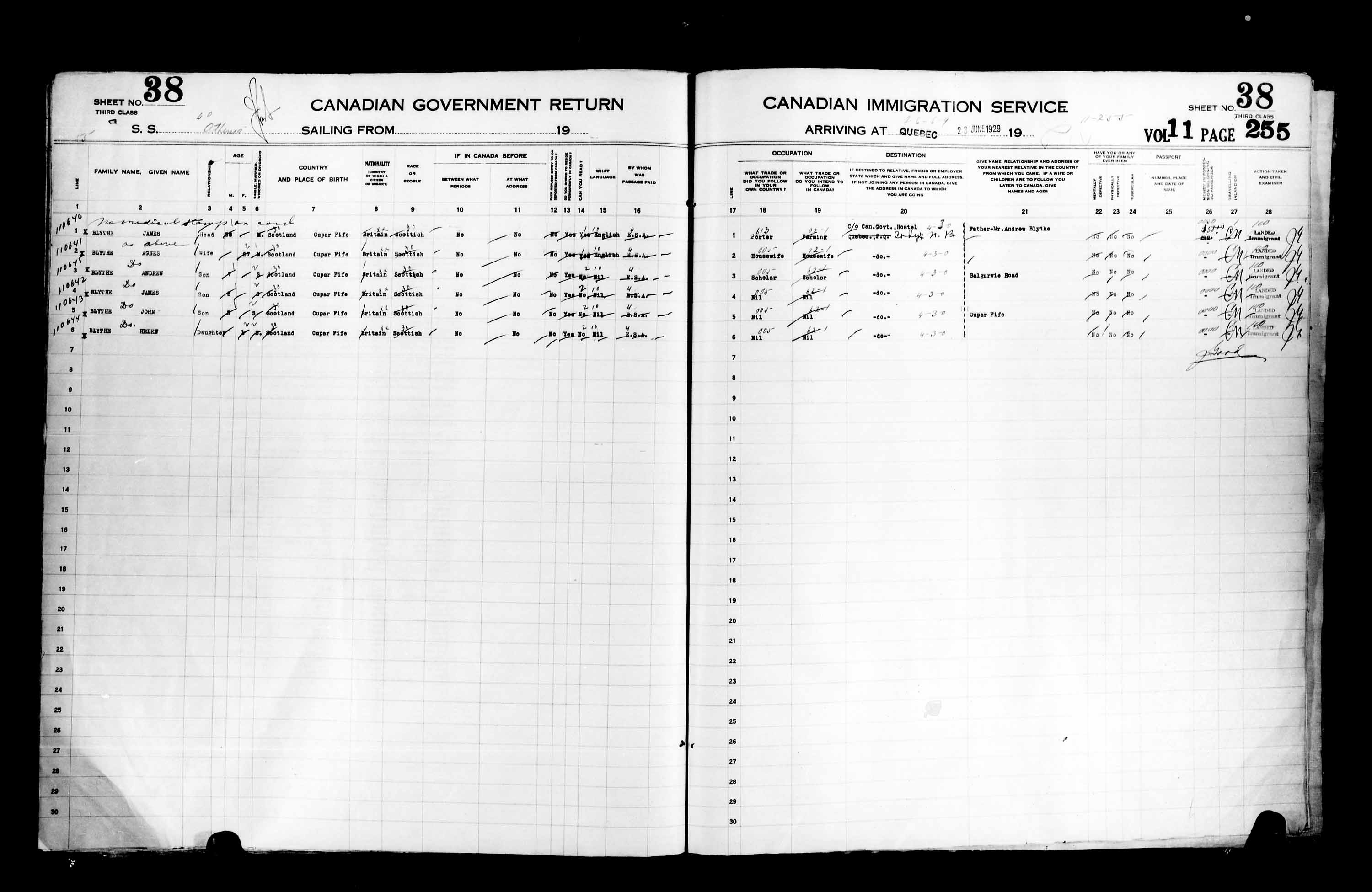 Title: Passenger Lists: Quebec City (1925-1935) - Mikan Number: 134839 - Microform: t-14755