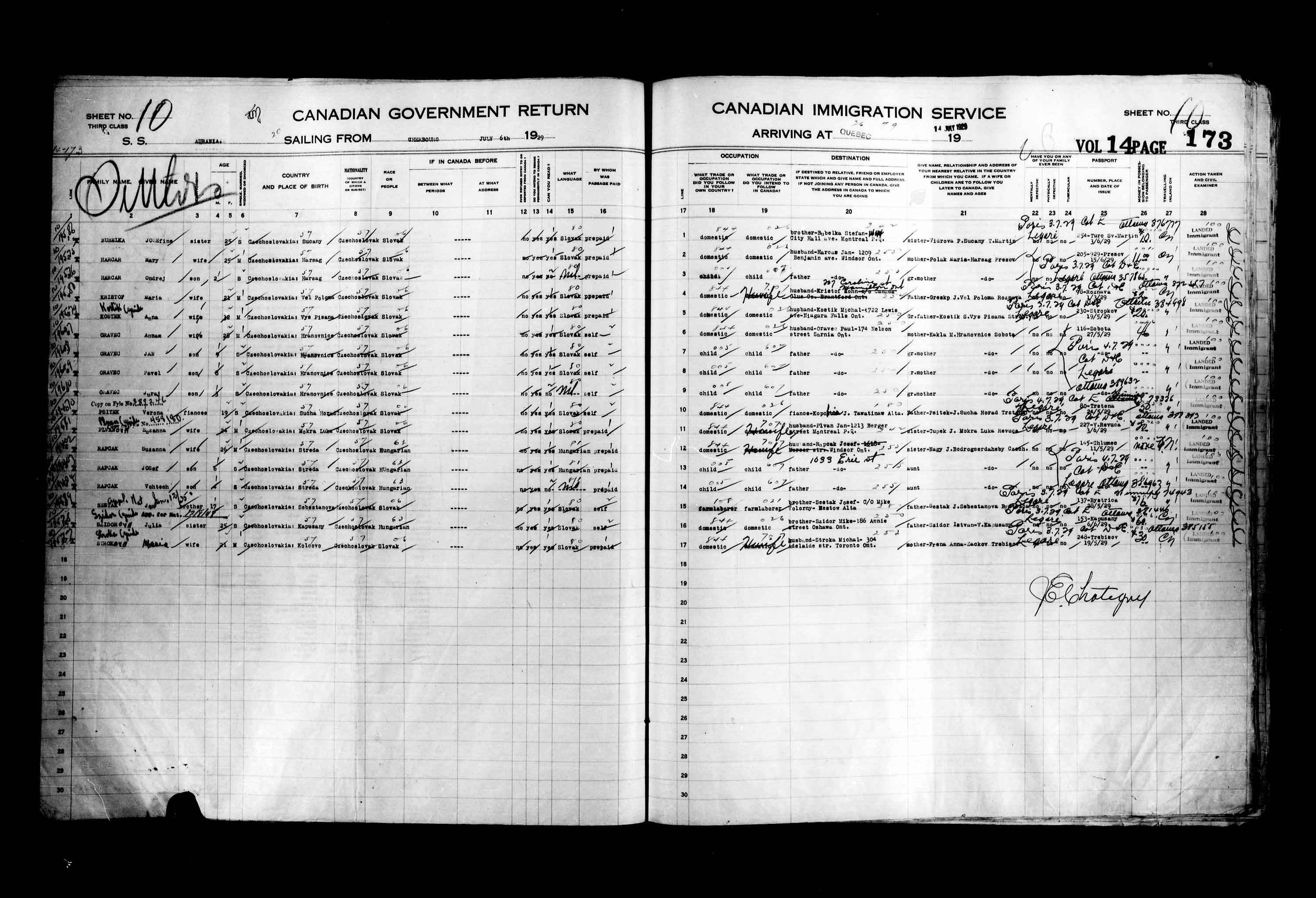 Titre : Listes de passagers : Ville de Qubec (1925-1935) - N d'enregistrement Mikan : 178851 - Microforme : t-14756