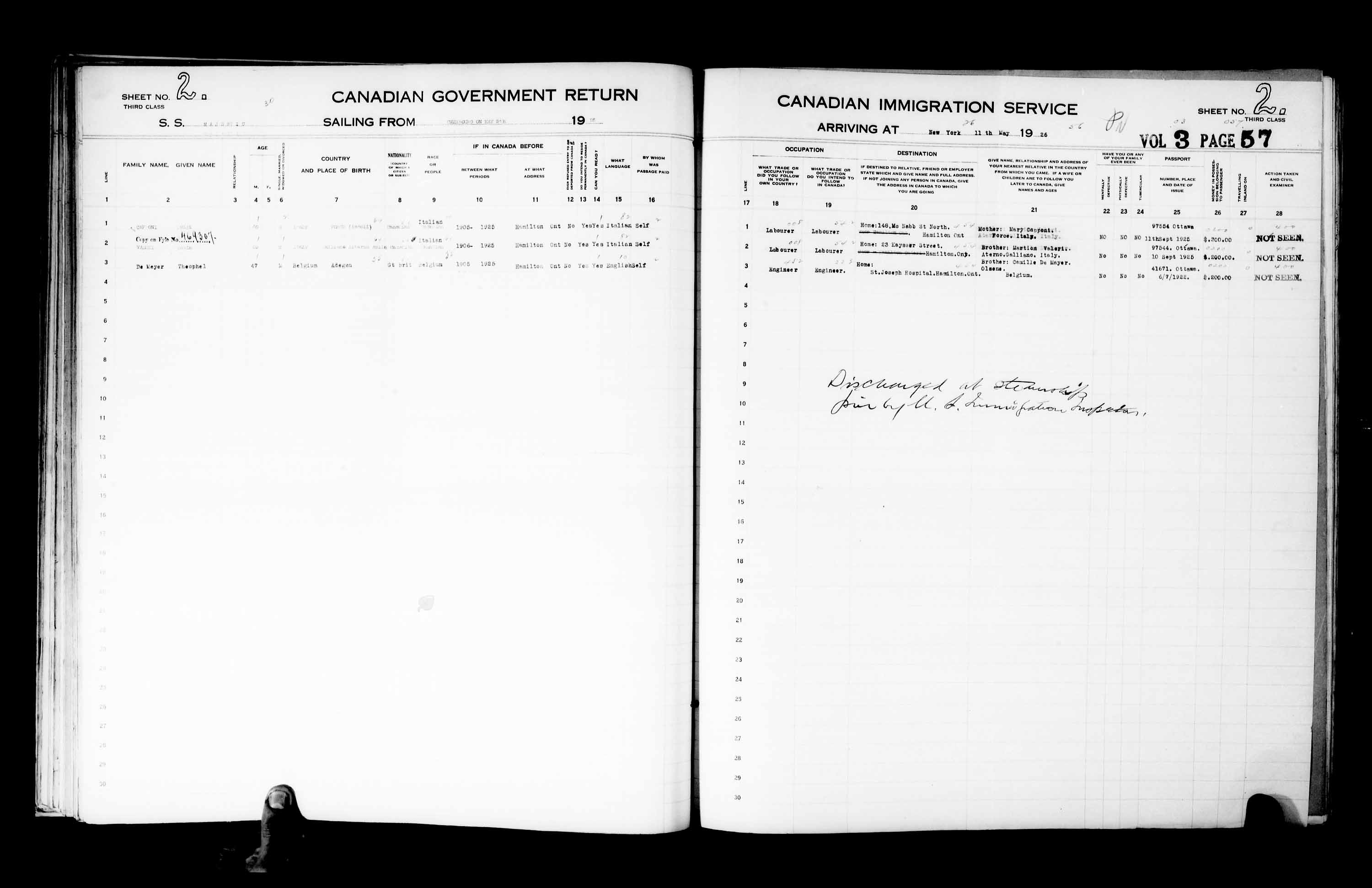 Title: Passenger Lists: New York (1925-1935) - Mikan Number: 161343 - Microform: t-14927