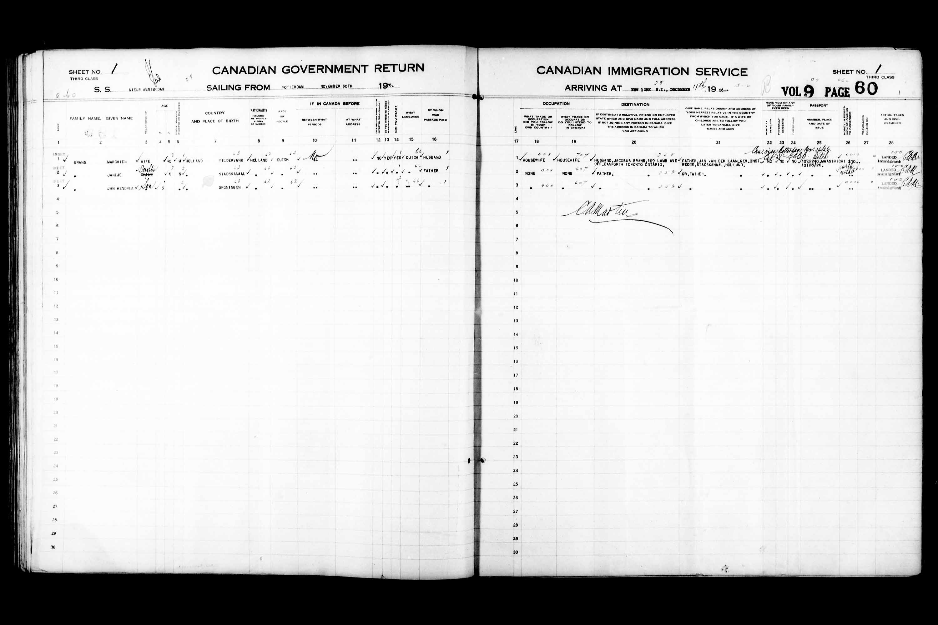 Title: Passenger Lists: New York (1925-1935) - Mikan Number: 161343 - Microform: t-14928
