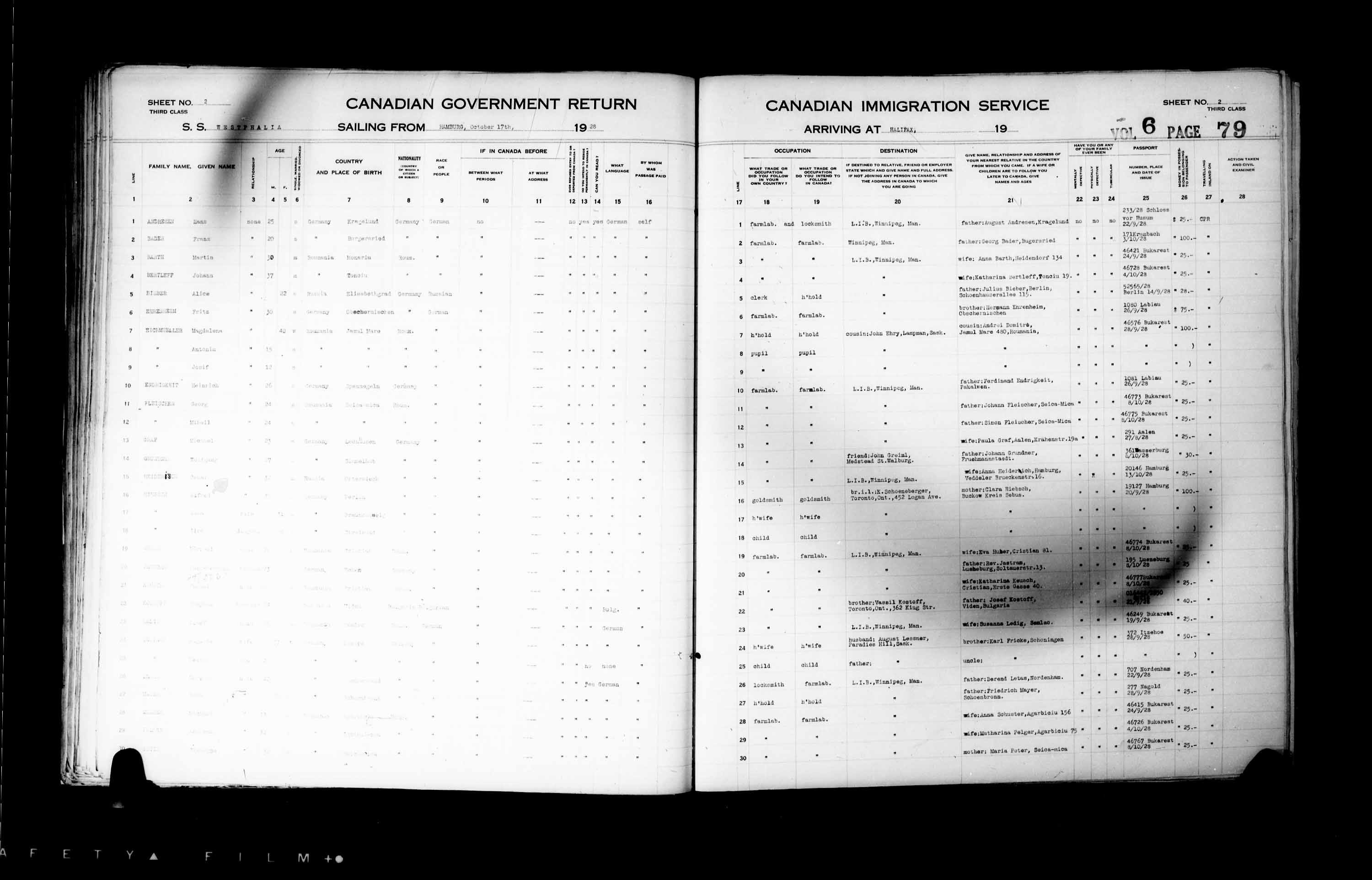 Title: Passenger Lists: New York (1925-1935) - Mikan Number: 161343 - Microform: t-14933