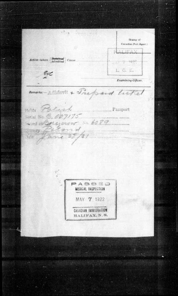 Title: Ocean Arrivals, Form 30A, 1919-1924 - Mikan Number: 161349 - Microform: t-15010