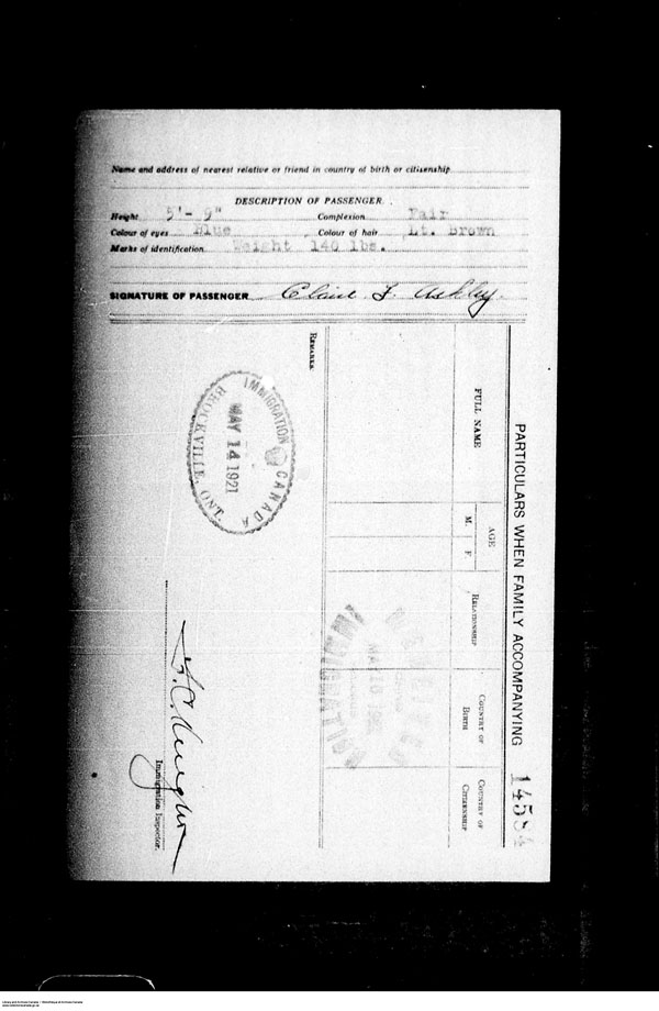Title: Border Entry, Form 30, 1919-1924 - Mikan Number: 161377 - Microform: t-15252