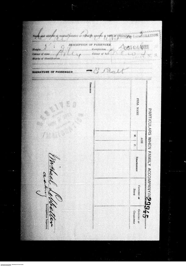 Title: Border Entry, Form 30, 1919-1924 - Mikan Number: 161377 - Microform: t-15259