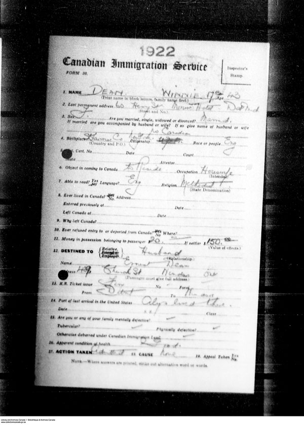 Title: Border Entry, Form 30, 1919-1924 - Mikan Number: 161377 - Microform: t-15271