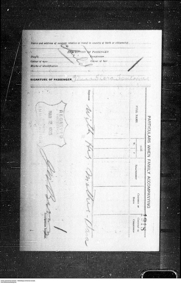 Title: Border Entry, Form 30, 1919-1924 - Mikan Number: 161377 - Microform: t-15279