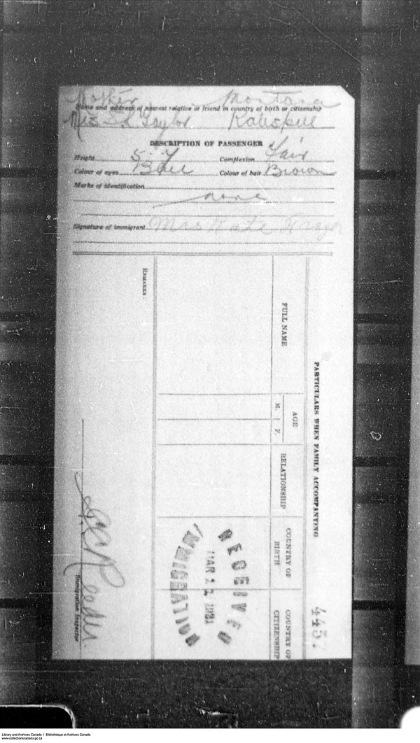 Title: Border Entry, Form 30, 1919-1924 - Mikan Number: 161377 - Microform: t-15280
