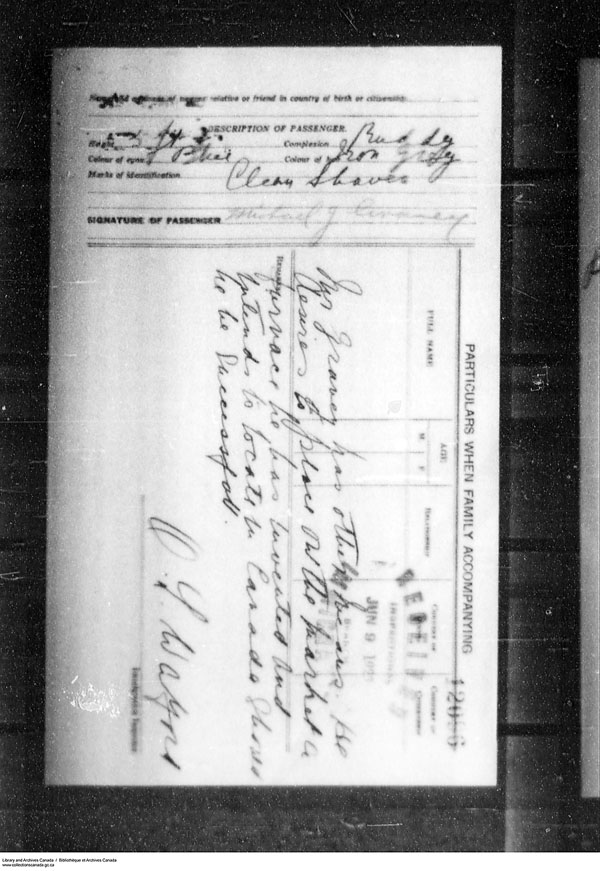 Title: Border Entry, Form 30, 1919-1924 - Mikan Number: 161377 - Microform: t-15283