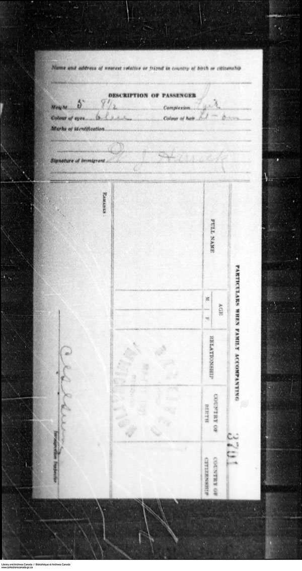 Title: Border Entry, Form 30, 1919-1924 - Mikan Number: 161377 - Microform: t-15288
