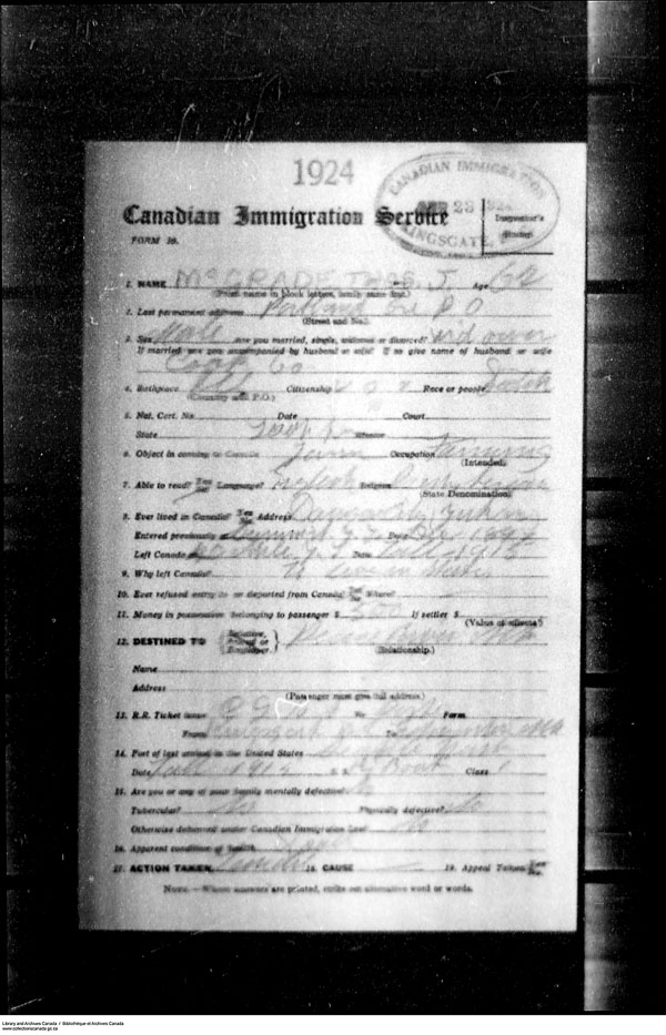 Title: Border Entry, Form 30, 1919-1924 - Mikan Number: 161377 - Microform: t-15306