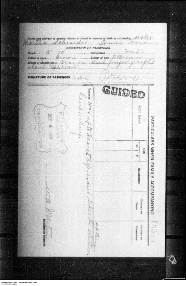 Title: Border Entry, Form 30, 1919-1924 - Mikan Number: 161377 - Microform: t-15320