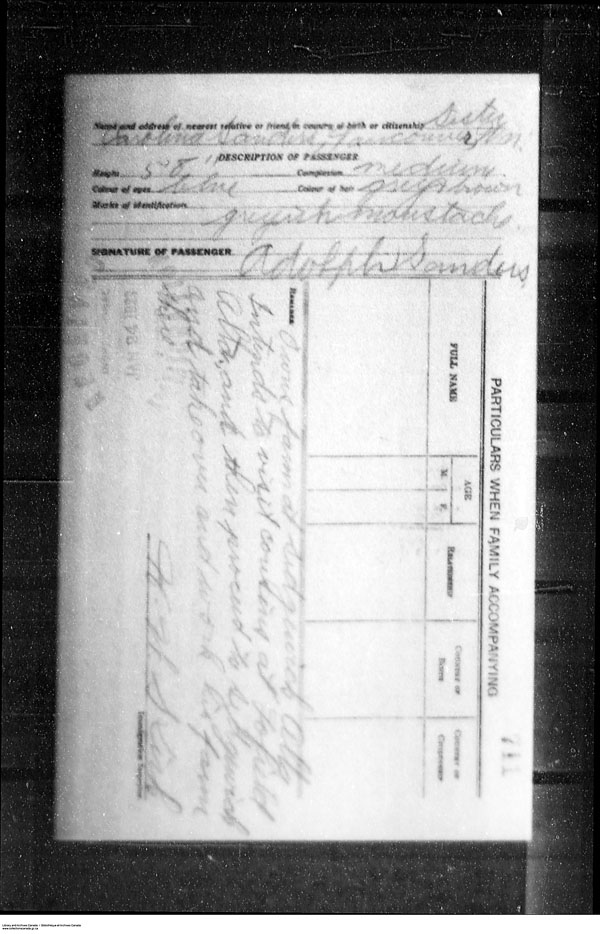 Title: Border Entry, Form 30, 1919-1924 - Mikan Number: 161377 - Microform: t-15325