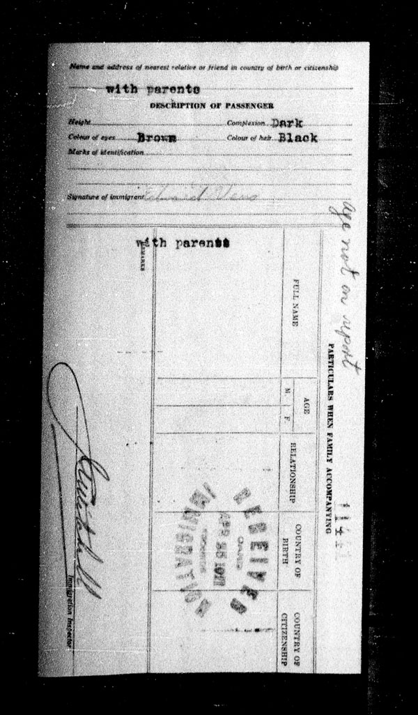 Title: Border Entry, Form 30, 1919-1924 - Mikan Number: 161377 - Microform: t-15338