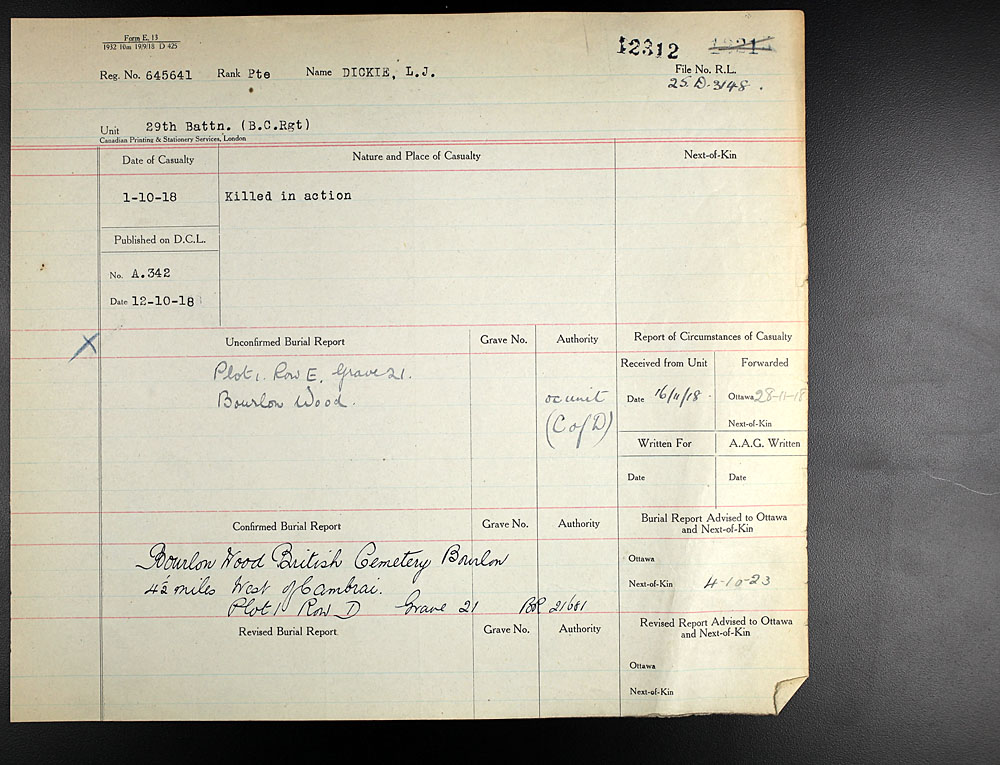 Title: Commonwealth War Graves Registers, First World War - Mikan Number: 46246 - Microform: 31830_B016597