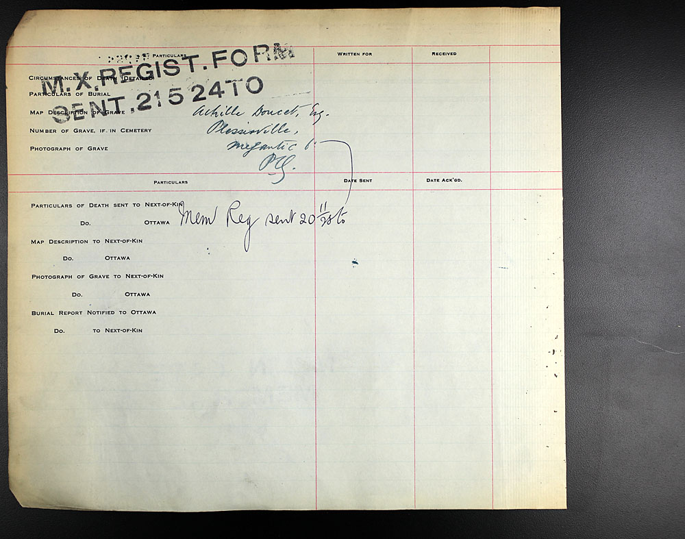 Titre : Registres de spultures de guerre du Commonwealth, Premire Guerre mondiale - N d'enregistrement Mikan : 46246 - Microforme : 31830_B016598