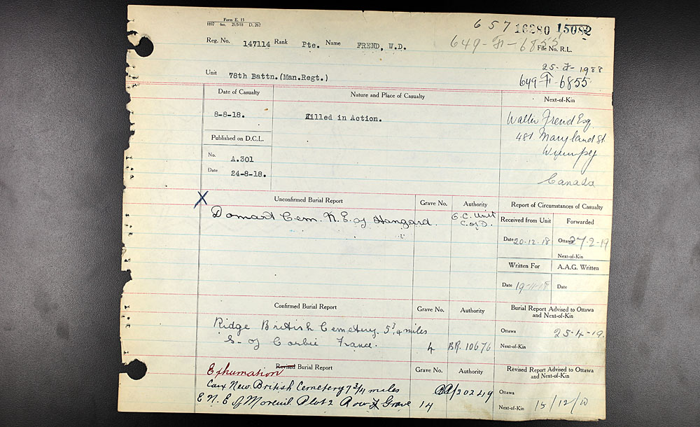 Titre : Registres de spultures de guerre du Commonwealth, Premire Guerre mondiale - N d'enregistrement Mikan : 46246 - Microforme : 31830_B034751